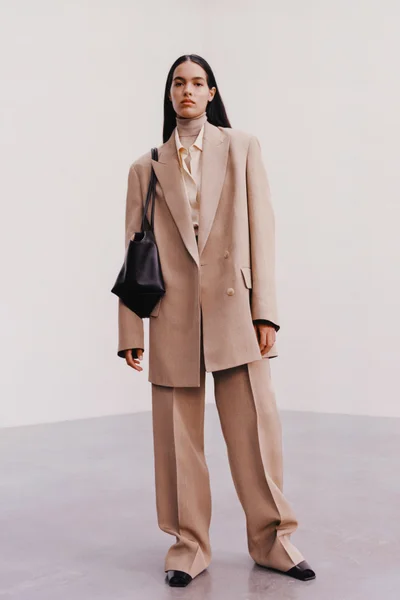Look 25
